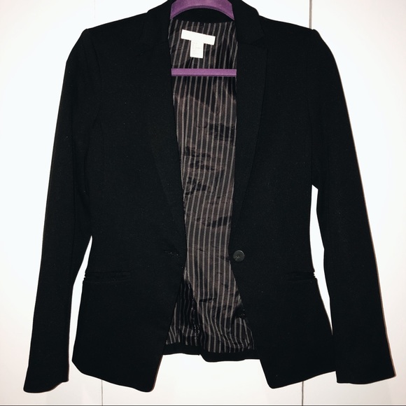 ✨H&M Fitted Blazer✨ - Picture 2 of 8